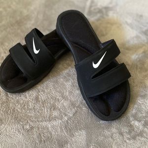 Nike slip on sandals